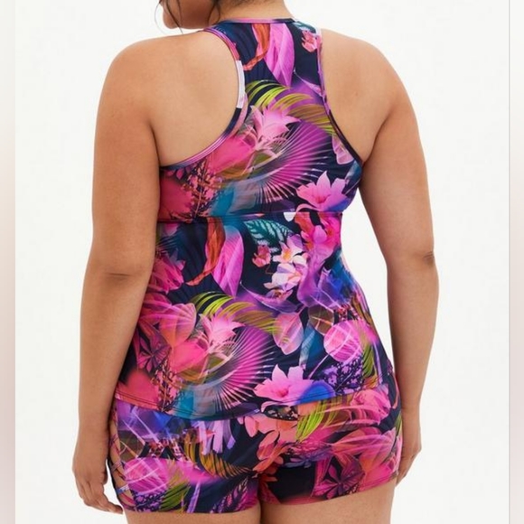 TORRID SWIM LEAFY RACERBACK TANKINI AND LEAFY HIGH RISE SHORTS SIZE 4 - Picture 2 of 13